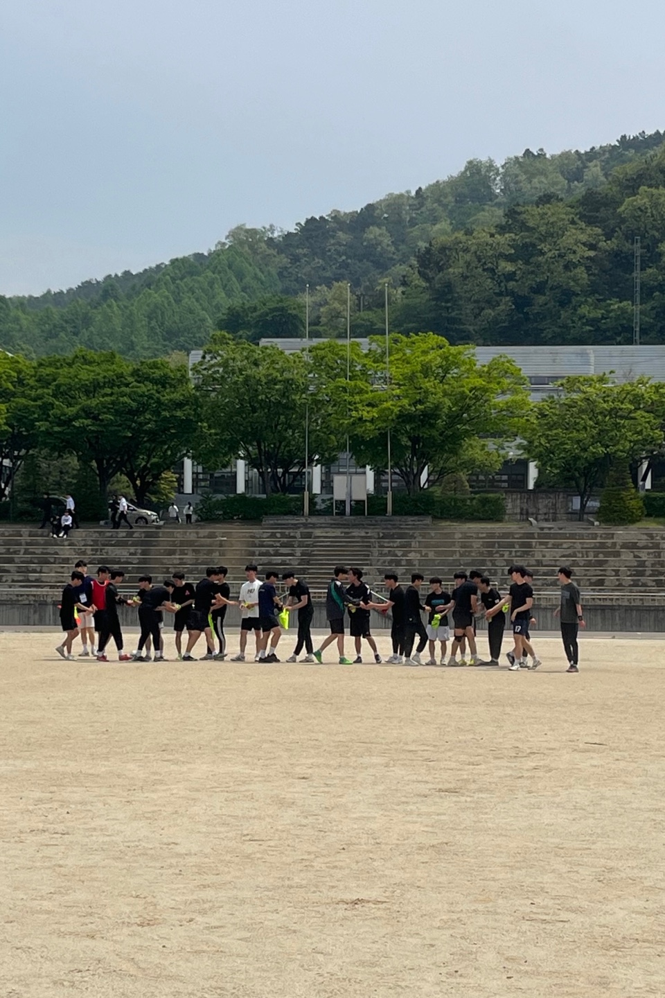 체육대회 축구경기 출전 이미지